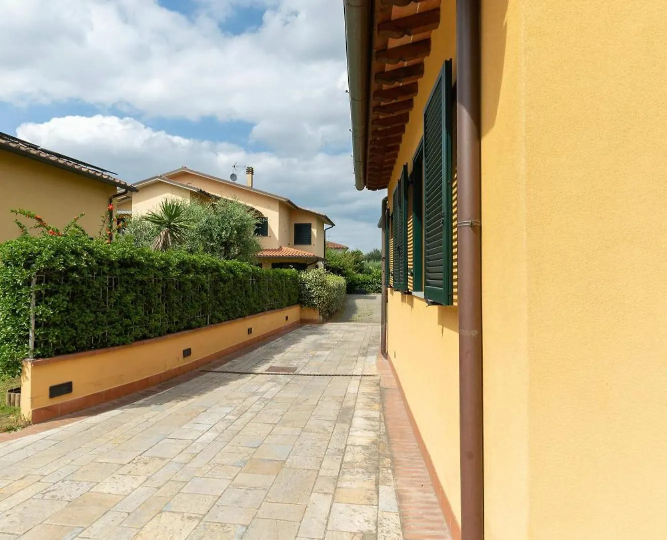 Colonica San Cresci Alle Porte Di Firenze 6 Pax Free Parking Campi Bisenzio Italy